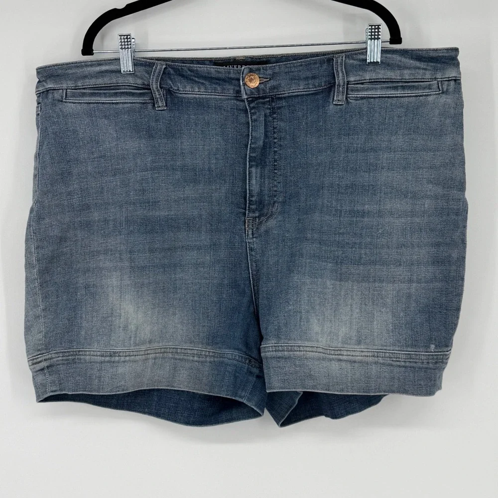 Liverpool The Short Denim‎ Jean Shorts Blue Plus Size 20W High Rise
